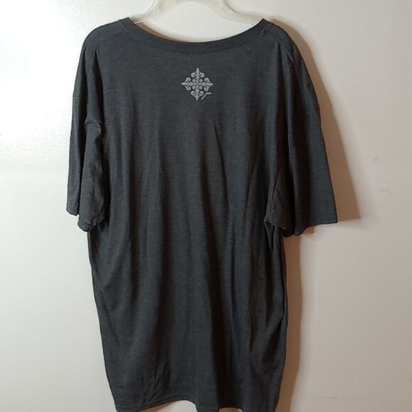 NWT Faith over Mountain women's size 2X dark gray t-shirt. - Picture 5 of 7